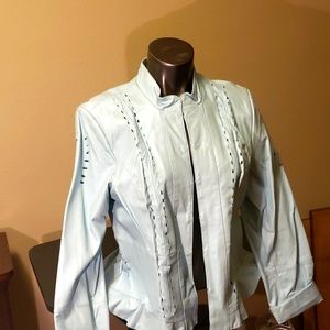 Pamela McCoy, Large, light blue